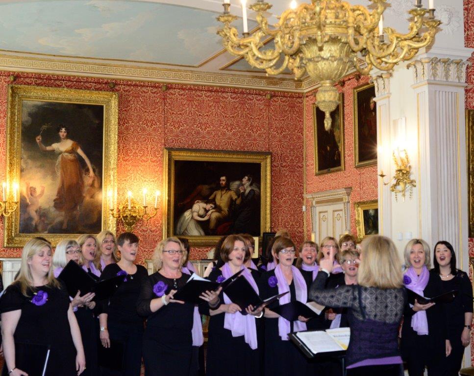 Choir sing at Tabley Hall